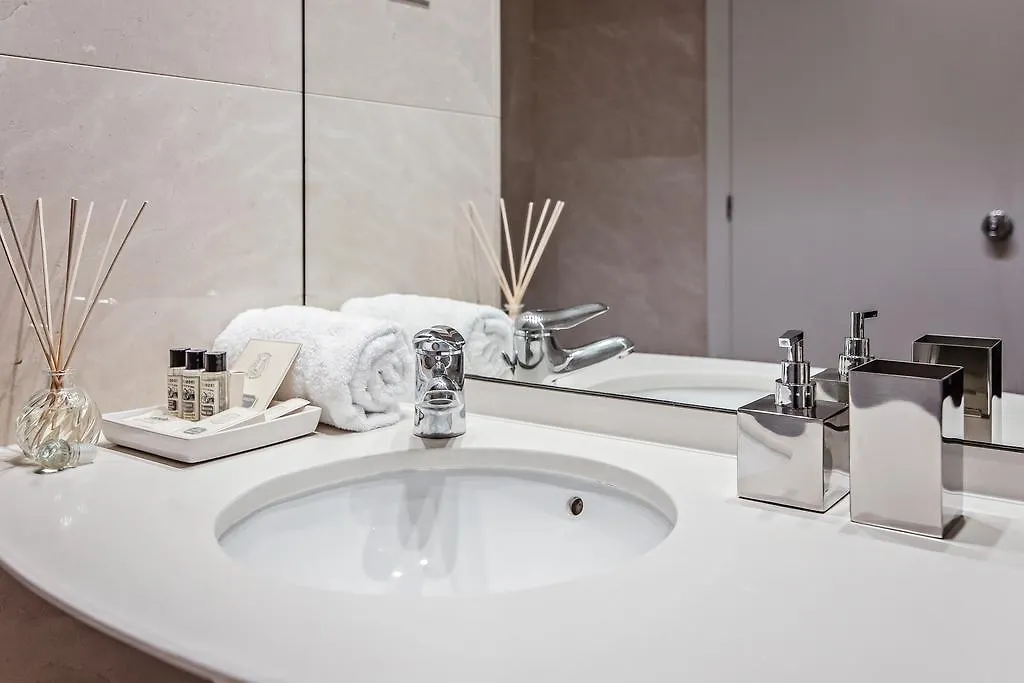 Sweett - Calabria Apartment Barcelona 0*,  Spain