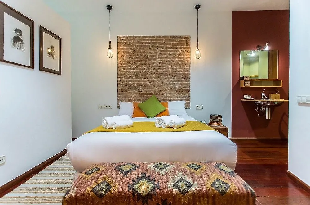 Sweett - Calabria Apartment Barcelona Spain